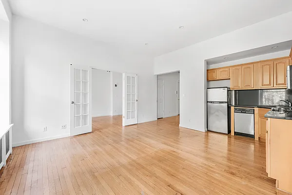 Rented by Jonathan Wachtel, LREB | media 19