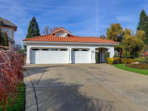 4th image of 1583 Misty Wood Dr