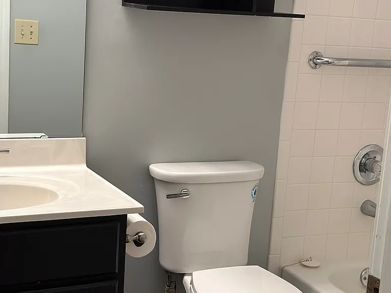1st floor full bathroom