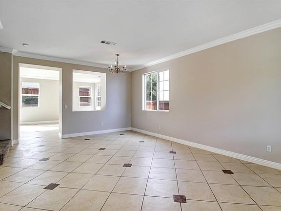4th image of 13672 Mayflower St