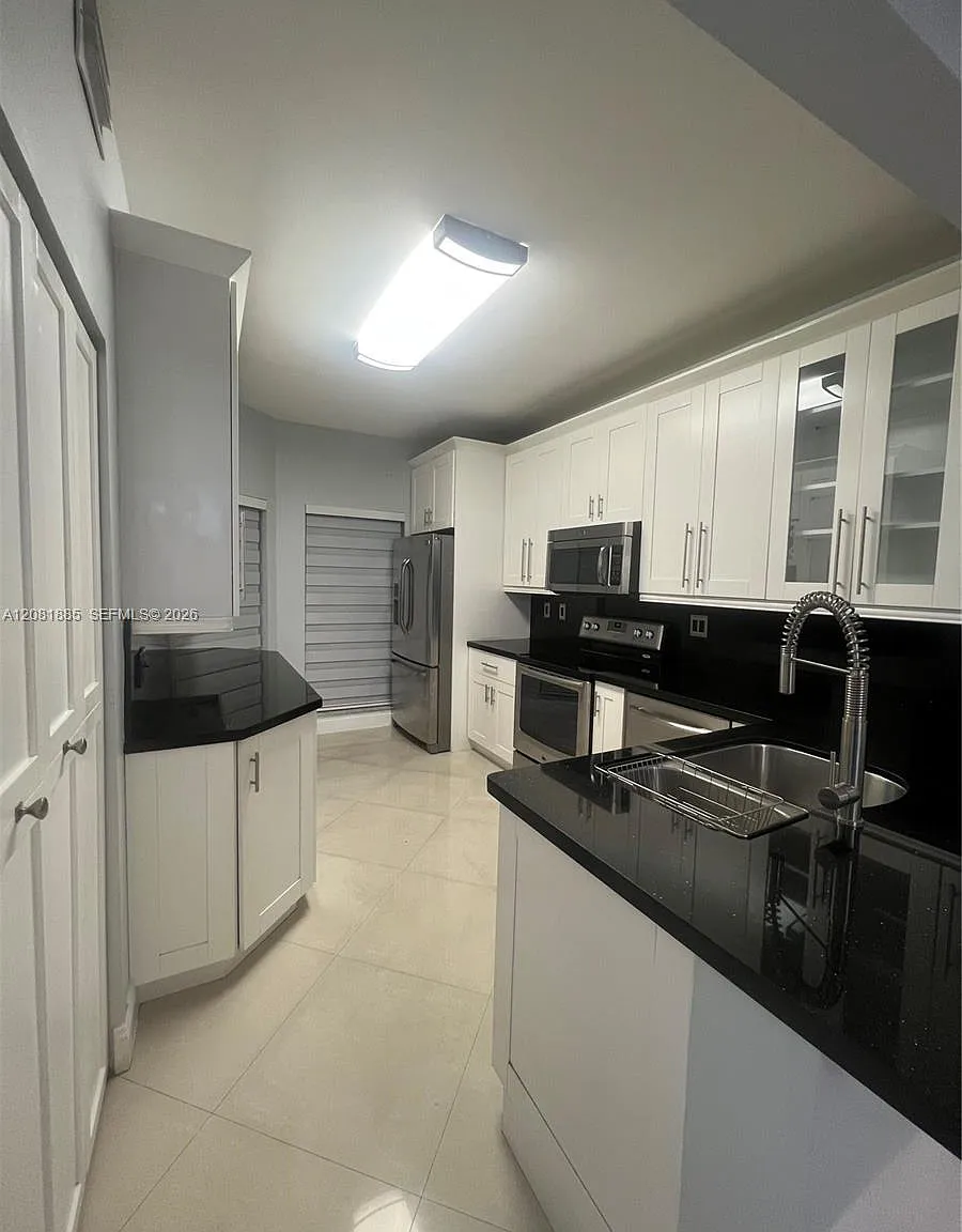 Sienna Villas Condo — Photo 2