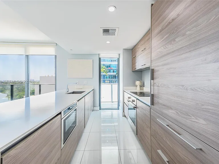 1300 S Miami Ave #1206 — Photo 4