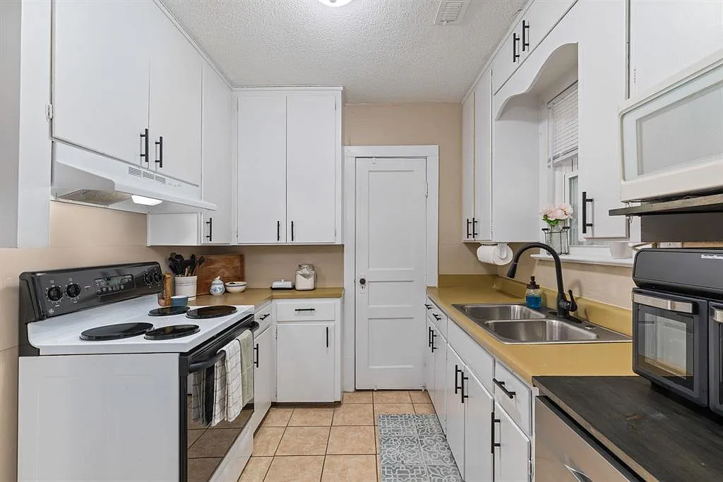 3 bed, 1491 sqft, $1,495 — Photo 3