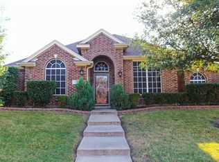 130 Biscayne Dr, Cedar Hill, TX 75104