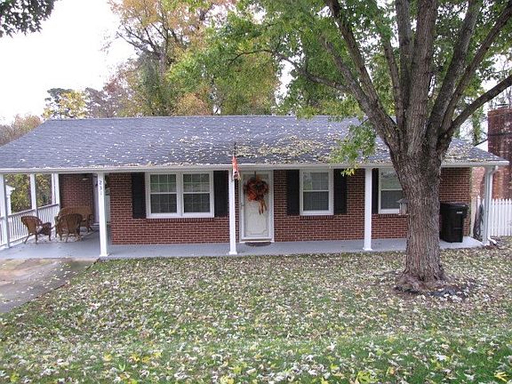 3rd image of 231 Lipton Ln
