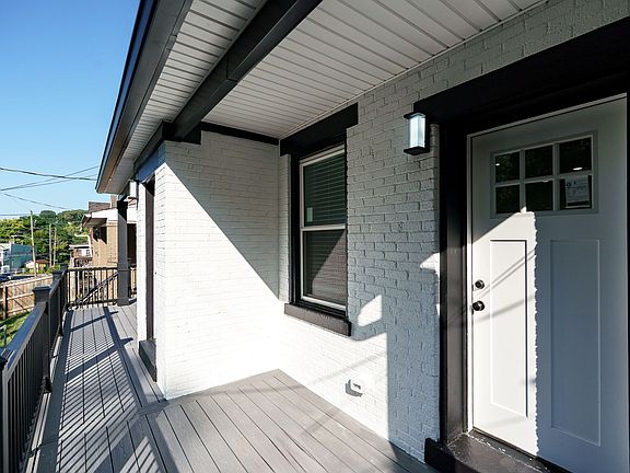 5th image of 124 Valencia St