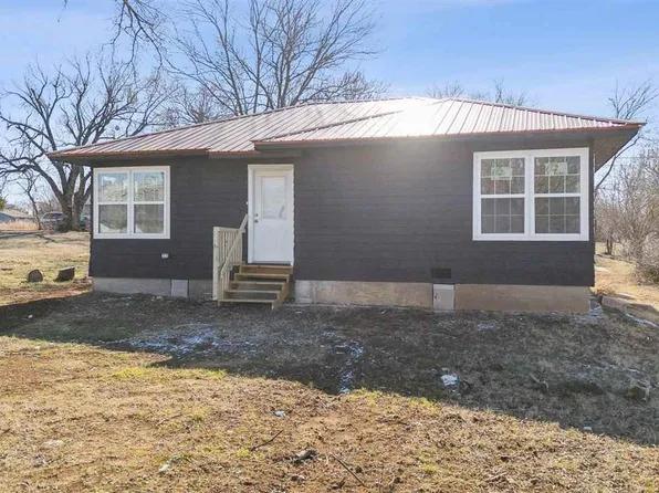 213 W Vine St, Cushing, OK 74023
