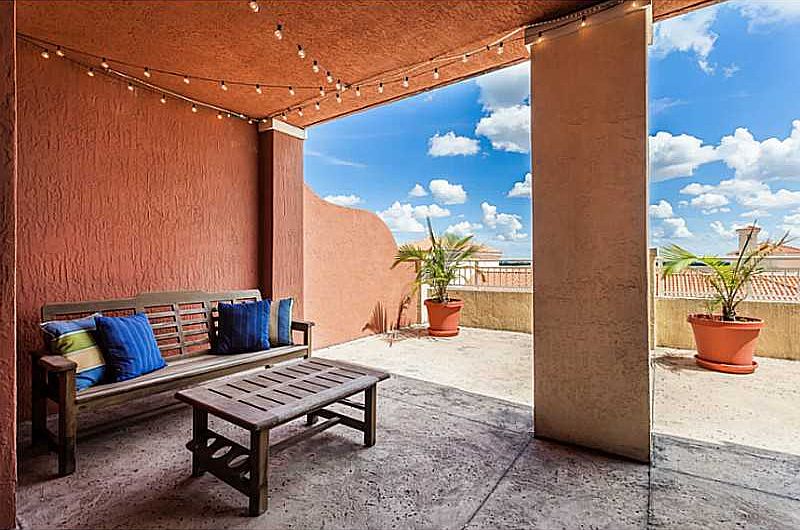 Fantastic Toscano Unit!