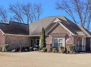 18795 S Haven Cir, Athens, AL 35613