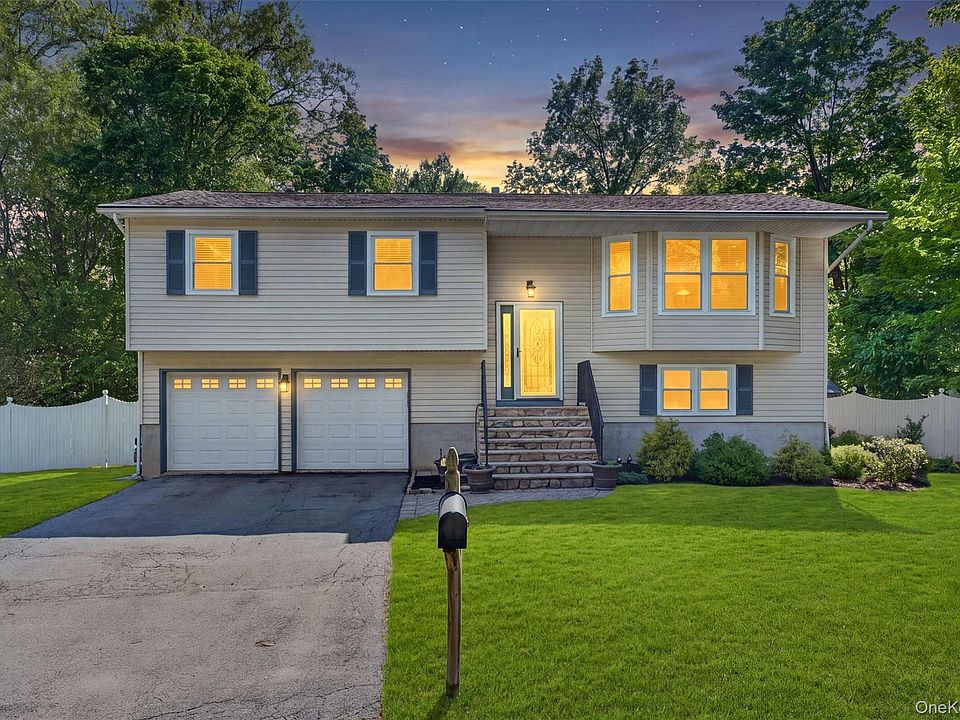 1st image of 10 Winston Drive