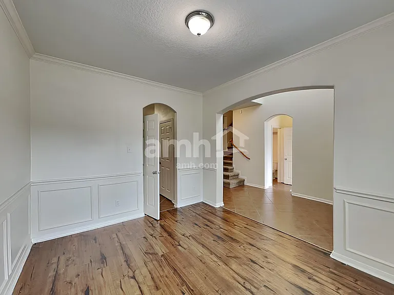 1052 Shadow Glenn Dr — Photo 6