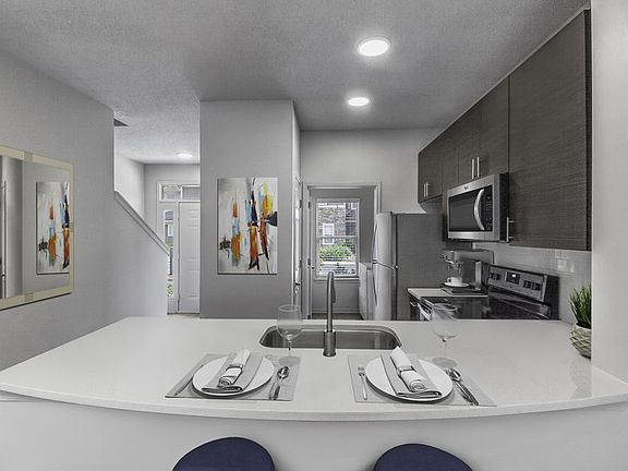 2nd image of 13200 Summit Blvd #15204