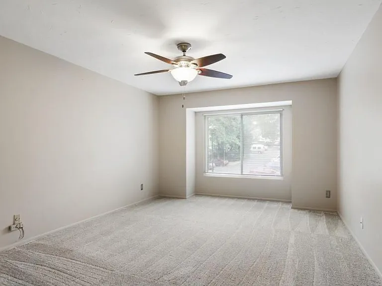52 Arbor End SE — Photo 7