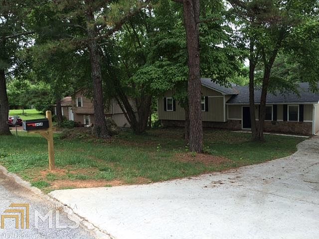 1st image of 3434 Warwick Way