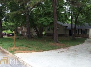 3434 Warwick Way, Snellville, GA