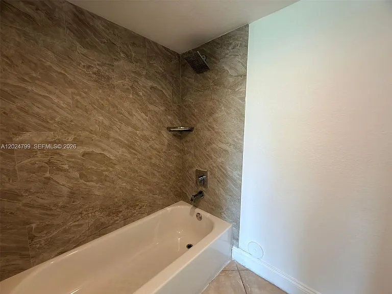 1025 Coral Club Dr #1025 — Photo 11