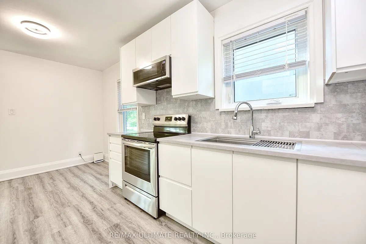 Building Photo - 39 Westhead Rd #MAIN FLOOR