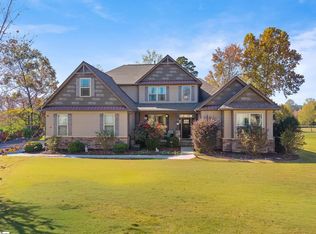 10 Meadowgold Ln, Greer, SC 29651