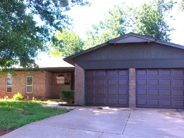 636 Belle Air Ave, Edmond, OK 73013