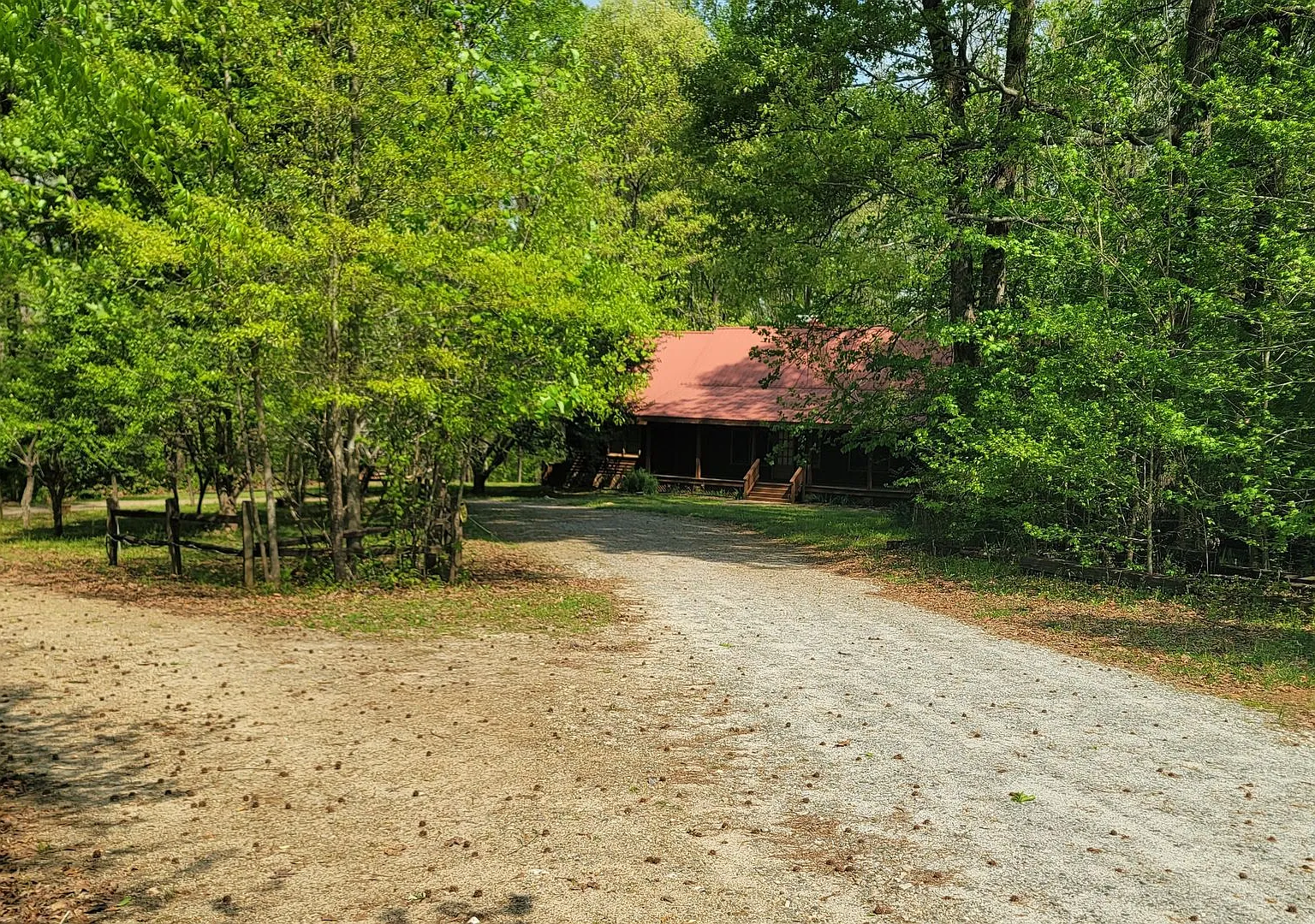 4BD 2BA Home, Cabin in the woods — Photo 2