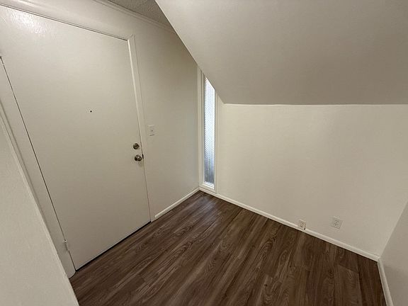 4th image of 635A Thompson Ave NE