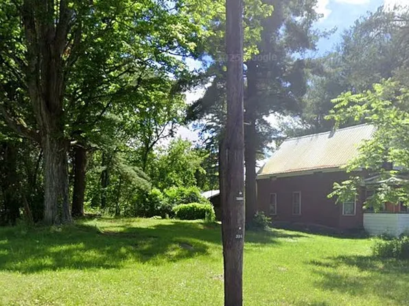 330 Eagle St, Corry, PA 16407