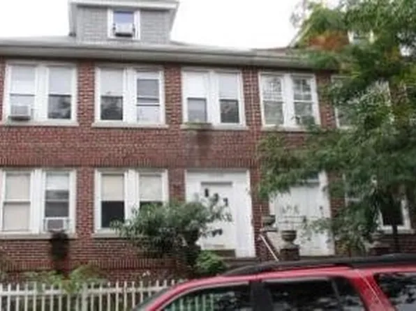 3438 92nd St, Jackson Heights, NY 11372