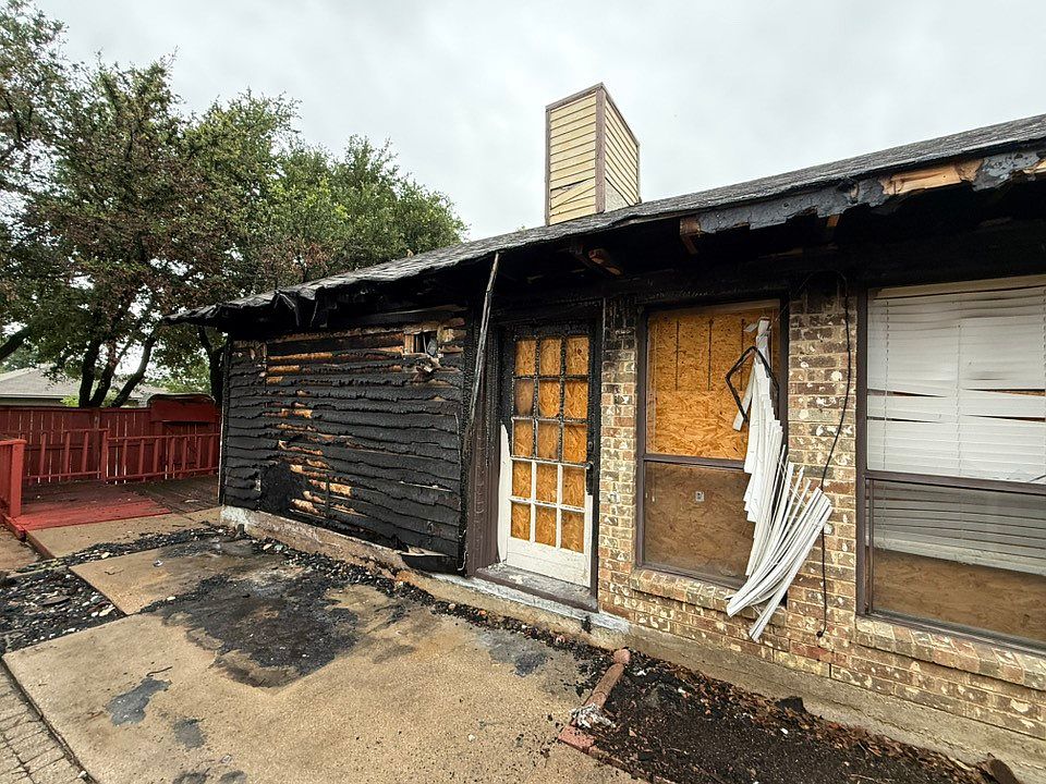 1st image of 3703 Clover Hill Ln
