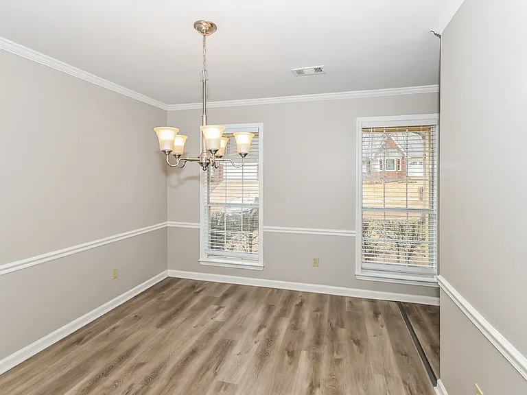2236 Oak Hollow Ln — Photo 6