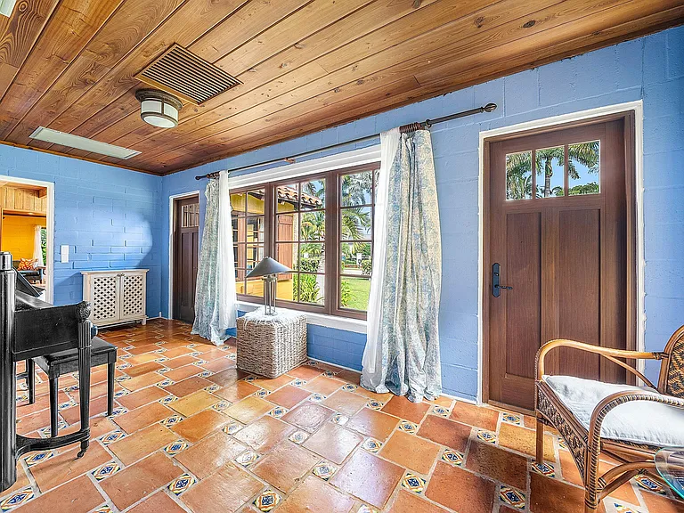 334 Palm Trl — Photo 19
