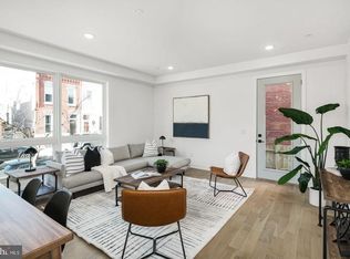 2457 Carpenter St #A, Philadelphia, PA 19146