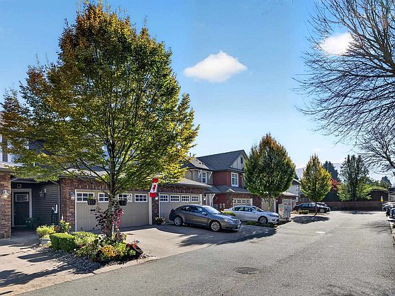 5th image of 45762 Safflower Cres #6