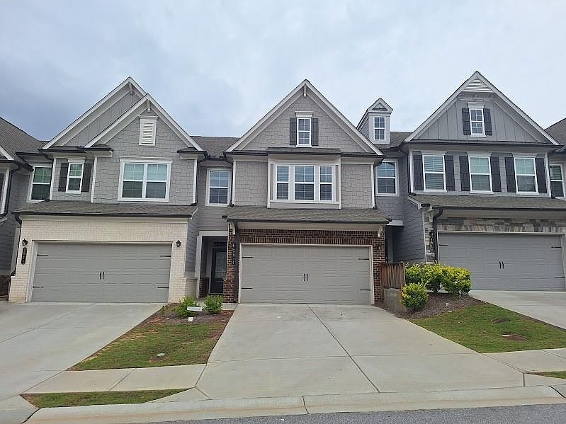1st image of 2034 Hickman Walk