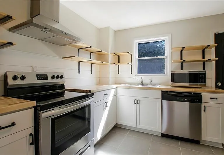551 Valley Hill Rd SE #A — Photo 8