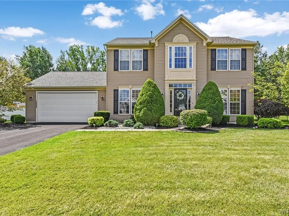 3898 Fritz Rd, North Tonawanda, NY 14120