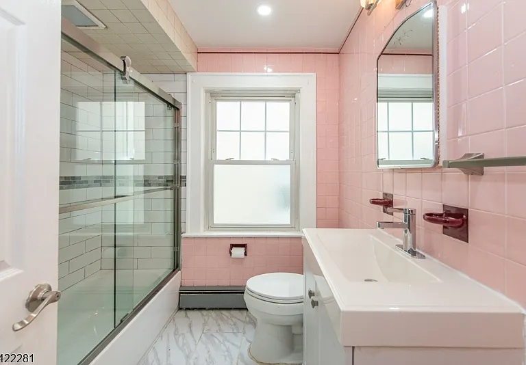 10 Walnut Pkwy — Photo 15