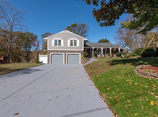 8016 Apollo St, Lorton, VA 22079