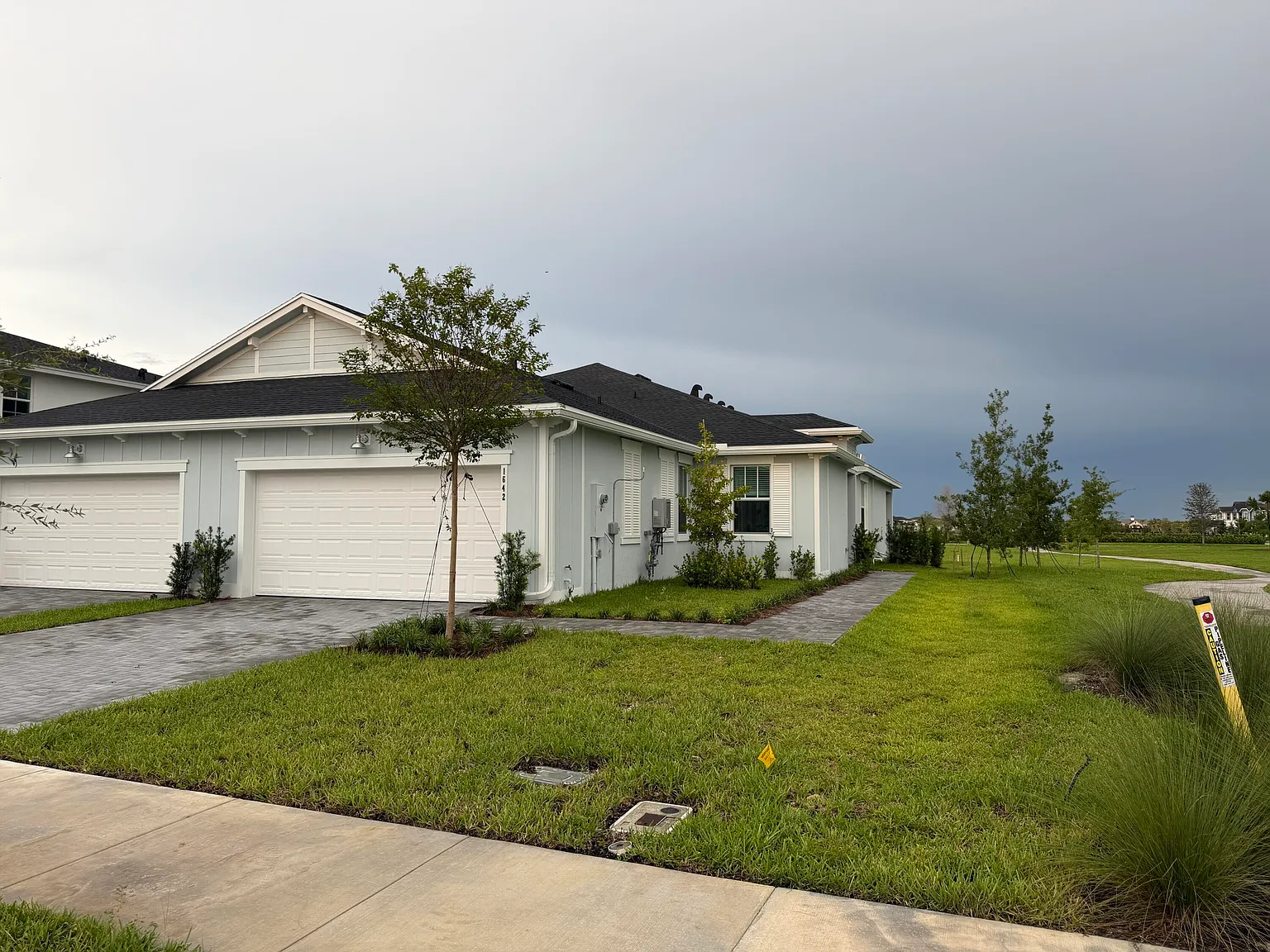 3 bed, 2.0 bath, 1758 sqft, $3,500 — Photo 2