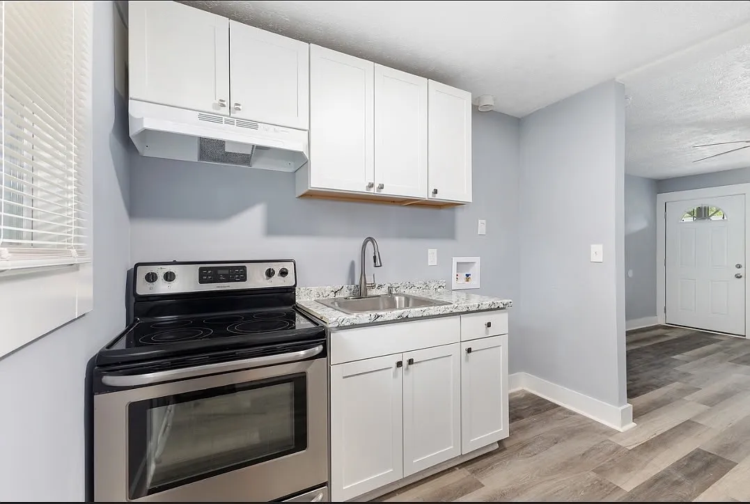 423 Mellon St - Apt. 9 — Photo 3