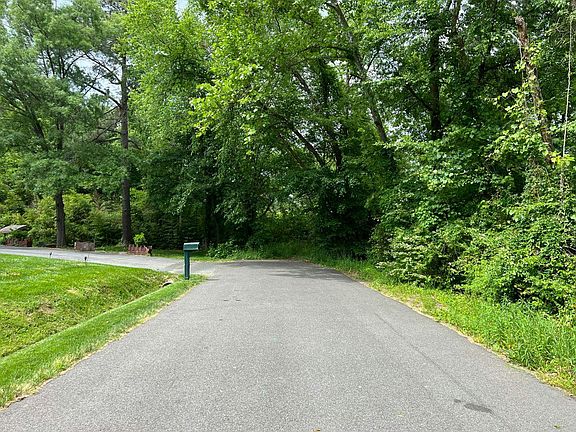 4th image of 3312 Oconto Rd