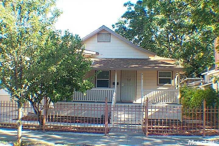 1st image of 415 E Acacia St