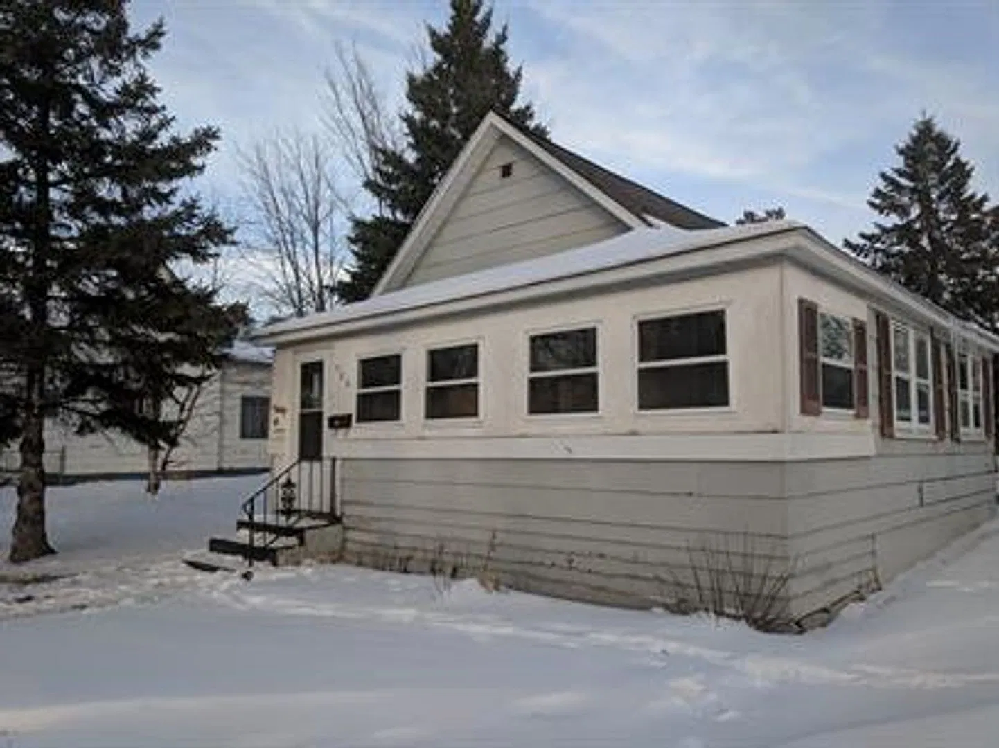 Large 2 bedroom/ 2 bathroom house — Photo 1