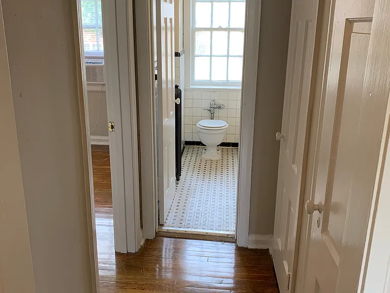 2848 Thornhill Rd — Photo 41