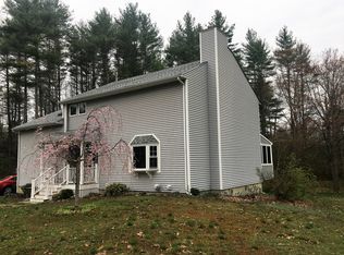 406 Piscassic Rd, Newfields, NH 03856