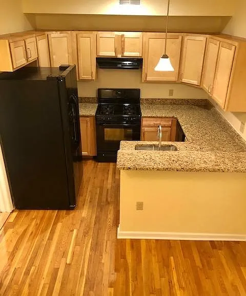 786 Kenmore Ave #11 — Photo 5