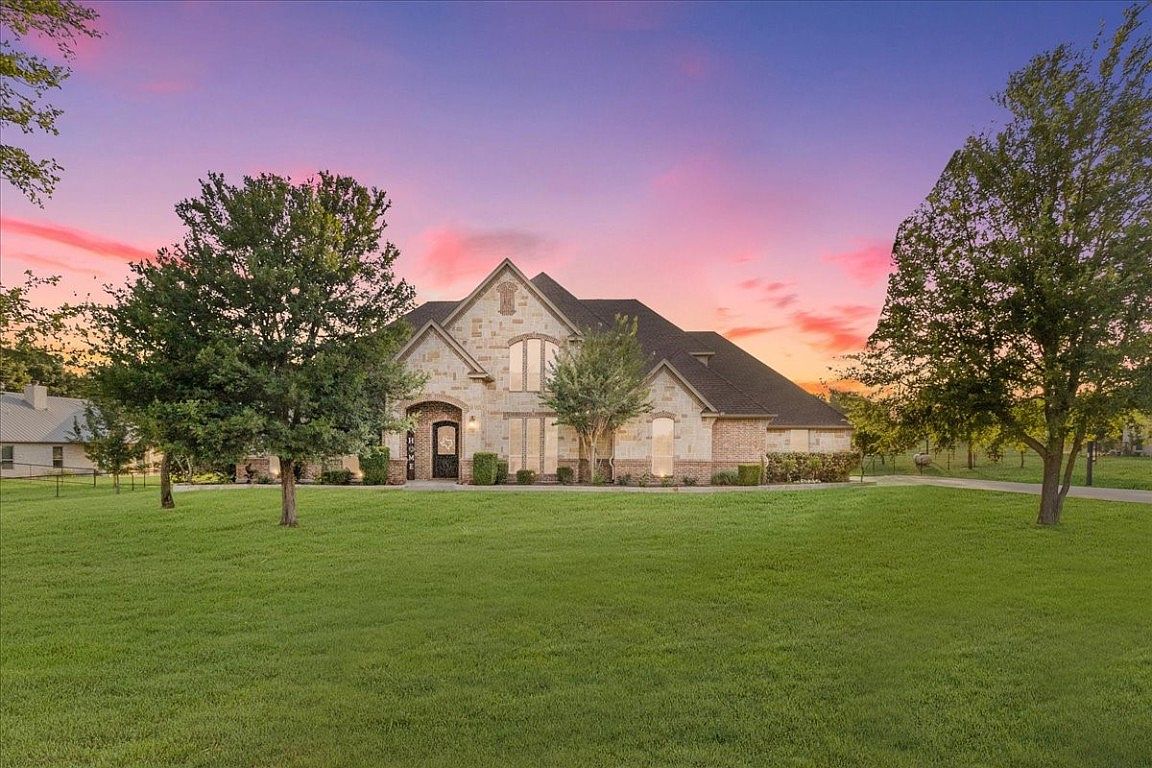 193 Scout Trl, Aledo, TX 76008 MLS 20378376 Zillow