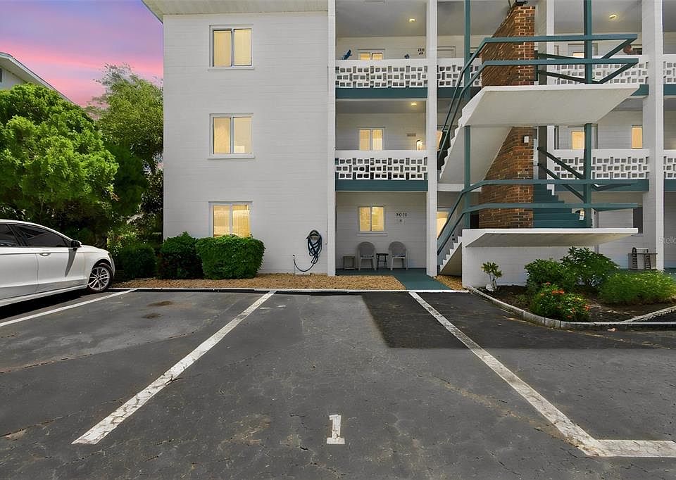 1st image of 5913 17TH STREET W #1