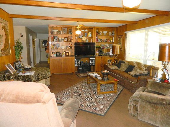 3rd image of 2905 Laurel Ave