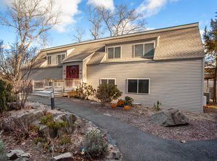 116 Library Ln #116, Simsbury, CT 06070