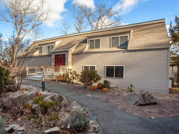 116 Library Lane #116, Simsbury, CT 06070